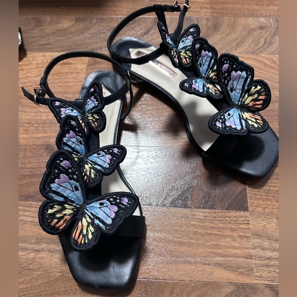 Sophia Webster Shoes - RARE SOPHIA WEBSTER Riva Flat Butterfly Embroidered Sandals 🦋